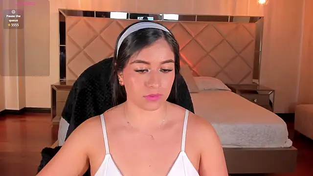 MilaColeman online show from April 2026 07:45:01 AM