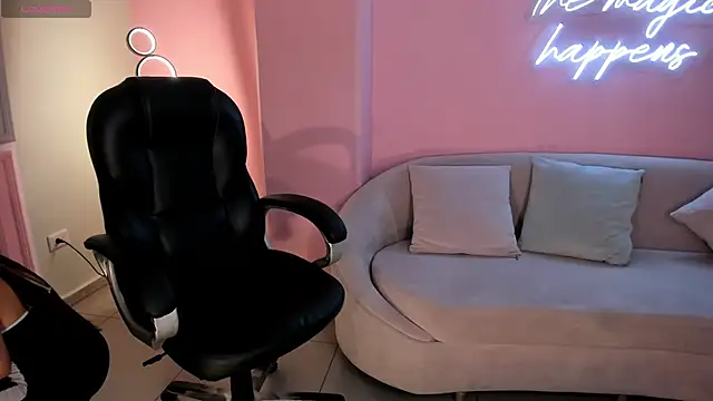 MilaColeman online show from November 2025 02:04:02 AM