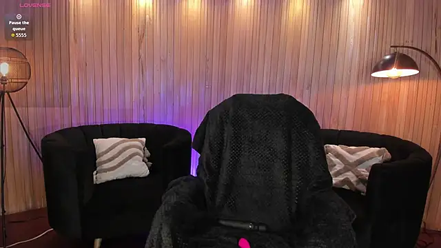 MilaColeman online show from April 2026 10:45:01 PM