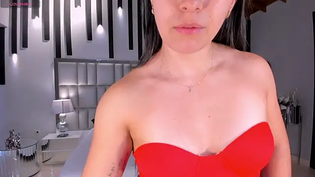 MilaColeman online show from April 2026 07:28:02 PM