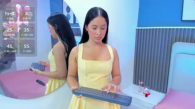 lily  star online show from December 2025 03:22:01 AM