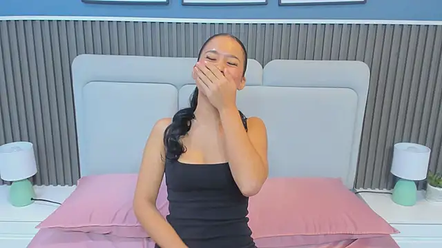 lily  star online show from February 2026 03:41:01 AM