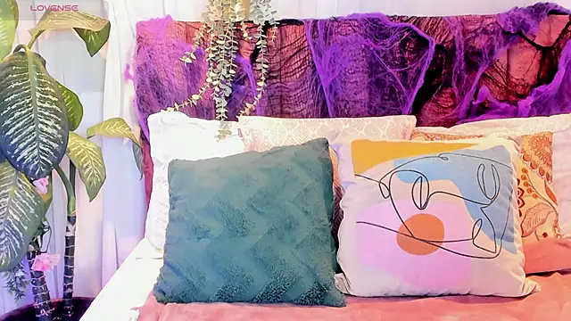 Snapshot of Ashley_Monroe chatting on November 2025 11:47:02 AM Ashley Monroe online show from November 2025 11:47:02 AM