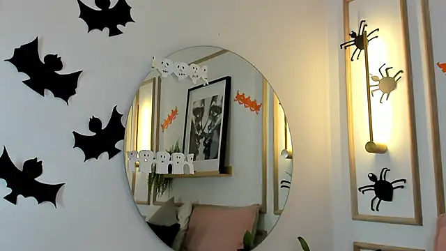 Snapshot of Ashley_Monroe chatting on October 2025 11:44:02 AM Ashley Monroe online show from October 2025 11:44:02 AM