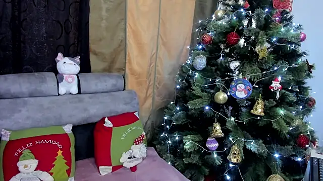 Snapshot of Ashley_Monroe chatting on December 2025 01:59:02 PM Ashley Monroe online show from December 2025 01:59:02 PM