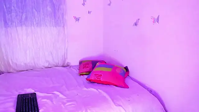 EVELYNN LUXX online show from March 2026 03:47:02 AM