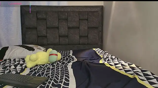 Snapshot of miss_emmy chatting on September 2025 06:19:01 PM miss emmy online show from September 2025 06:19:01 PM