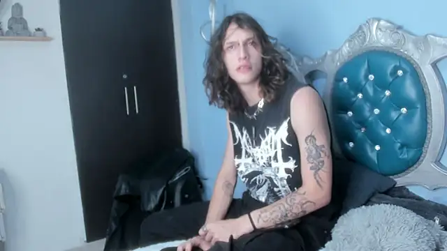 LUAUS18 online show from September 2025 04:40:01 AM