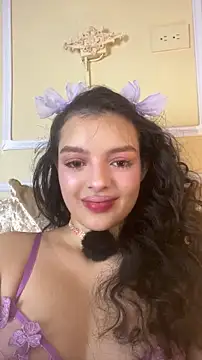 AriaHeavenss online show from November 2025 12:31:01 AM