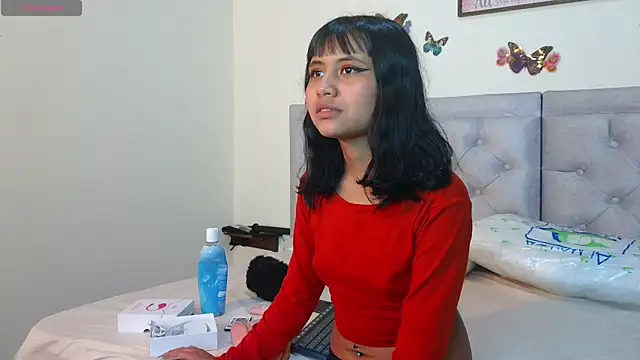 NubesNubladas online show from September 2025 04:23:01 AM