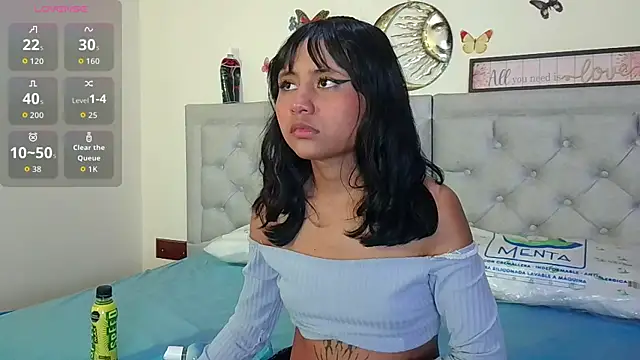 NubesNubladas online show from October 2025 04:13:01 AM