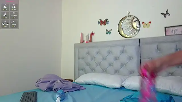 NubesNubladas online show from November 2025 03:29:01 AM