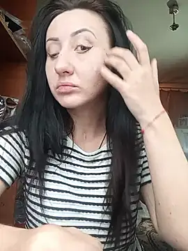 Lili Doris online show from November 2025 07:41:02 AM