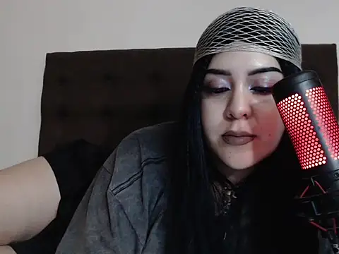 Snapshot of bluegoddessstoned chatting on September 2025 08:30:01 AM bluegoddessstoned online show from September 2025 08:30:01 AM