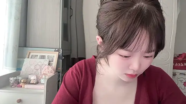 Snapshot of tender-11 chatting on March 2026 06:52:01 AM tender-11 online show from March 2026 06:52:01 AM