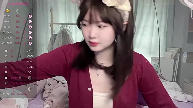 Snapshot of tender-11 chatting on March 2026 05:55:01 AM tender-11 online show from March 2026 05:55:01 AM