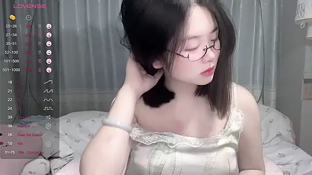 Snapshot of tender-11 chatting on November 2025 11:43:02 AM tender-11 online show from November 2025 11:43:02 AM