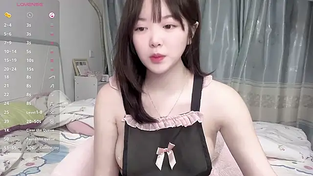 Snapshot of tender-11 chatting on May 2026 12:15:01 PM tender-11 online show from May 2026 12:15:01 PM