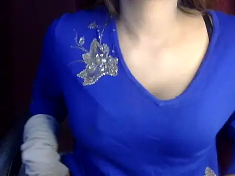 heartless Queen online show from November 2025 05:44:02 AM