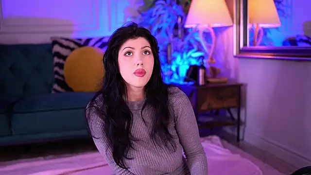 AlenaCapricious online show from November 2025 06:02:02 PM