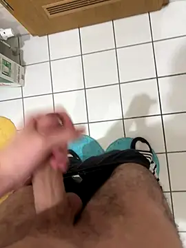 Dicksxd online show from October 2025 07:57:02 PM