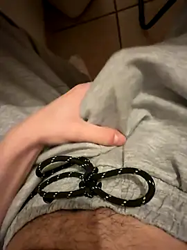 Dicksxd online show from November 2025 10:13:01 PM