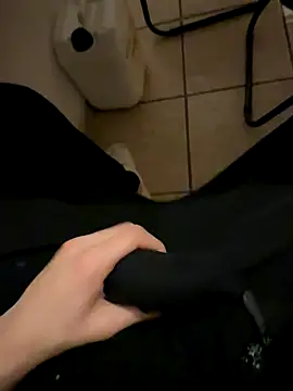 Dicksxd online show from September 2025 08:38:01 PM