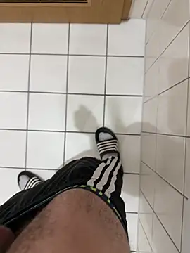 Dicksxd online show from November 2025 09:58:02 AM