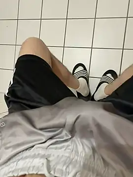 Dicksxd online show from March 2026 04:19:01 PM