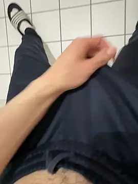 Dicksxd online show from March 2026 09:02:01 PM