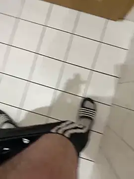 Dicksxd online show from March 2026 06:11:01 PM