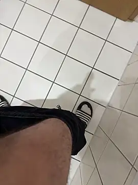 Dicksxd online show from March 2026 09:16:01 AM