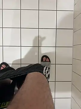 Dicksxd online show from April 2026 08:48:02 PM