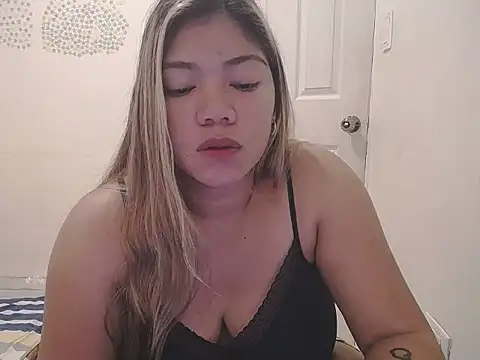 briannalove222 online show from February 2026 12:44:02 AM