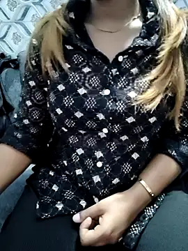 siya00 online show from October 2025 07:11:02 PM