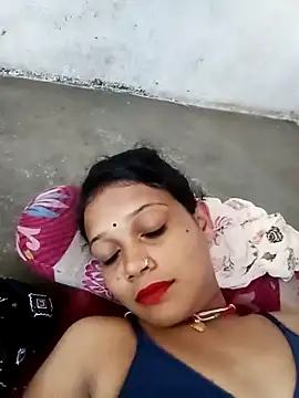 Snapshot of Chandni_Love143 chatting on September 2025 04:22:01 AM Chandni Love143 online show from September 2025 04:22:01 AM