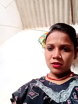 Snapshot of Chandni_Love143 chatting on October 2025 05:42:01 AM Chandni Love143 online show from October 2025 05:42:01 AM