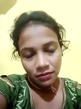 Snapshot of Chandni_Love143 chatting on October 2025 12:24:02 AM Chandni Love143 online show from October 2025 12:24:02 AM