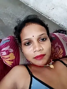 Snapshot of Chandni_Love143 chatting on September 2025 04:16:01 AM Chandni Love143 online show from September 2025 04:16:01 AM