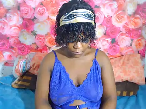 MiniMinaj online show from December 2025 01:50:02 AM