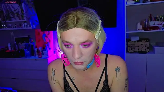 Kkkylie online show from February 2026 01:16:02 PM