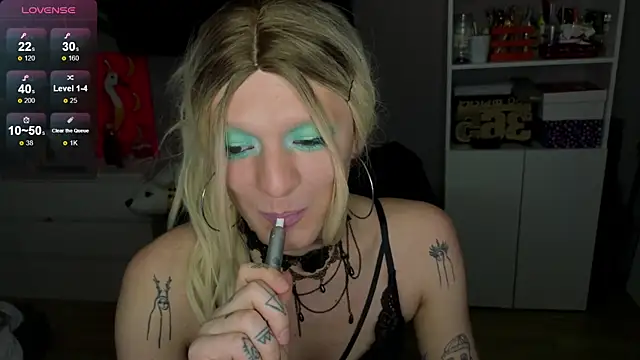 Kkkylie online show from February 2026 02:09:01 AM