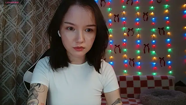 Snapshot of DemiWildcat chatting on December 2025 11:36:02 AM DemiWildcat online show from December 2025 11:36:02 AM