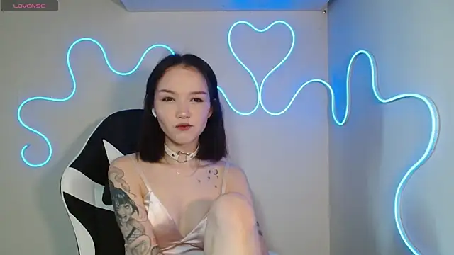DemiWildcat online show from October 2025 09:21:02 AM