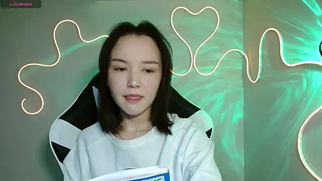 Snapshot of DemiWildcat chatting on October 2025 11:53:02 AM DemiWildcat online show from October 2025 11:53:02 AM