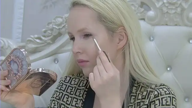 EllieFrosty  online show from March 2026 10:33:01 PM