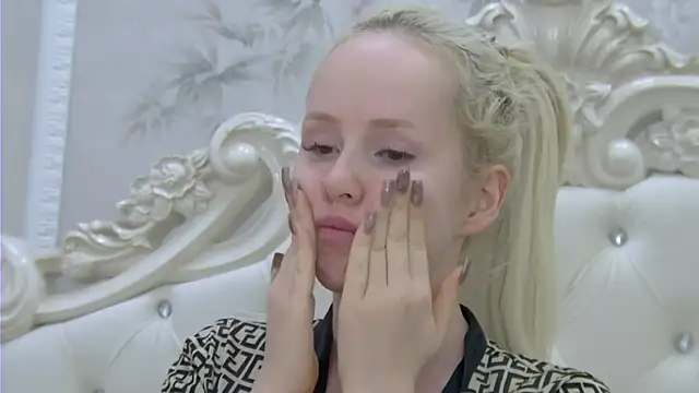 EllieFrosty  online show from March 2026 01:46:01 AM