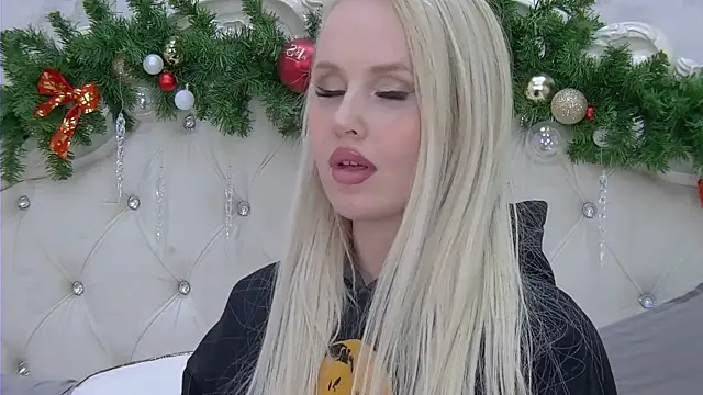 EllieFrosty  online show from December 2025 02:23:01 PM