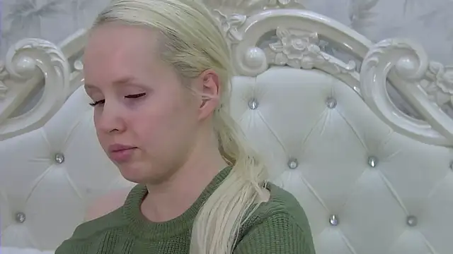 Snapshot of EllieFrosty_ chatting on January 2026 06:12:02 PM EllieFrosty online show from January 2026 06:12:02 PM