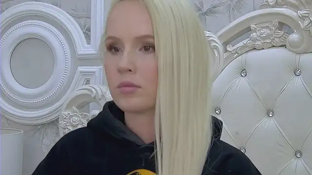 EllieFrosty  online show from November 2025 05:13:02 PM